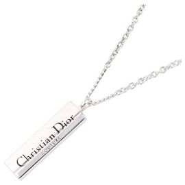Dior Colar com pingente de placa recortada Christian Couture Prata