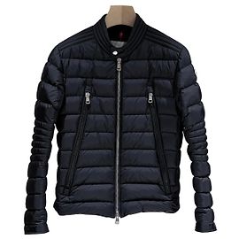 Moncler Amiot Short Down Jacket Black Black
