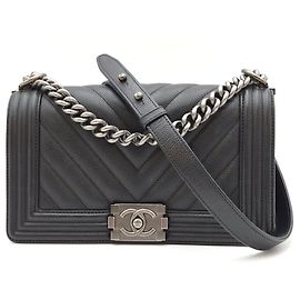 Chanel Sac Boy Medium Caviar Chevron Black Series Noir