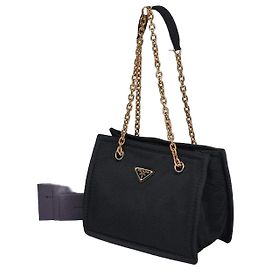 Prada Bolsa de ombro acolchoada em Re-Nylon com corrente Preto
