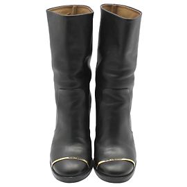 Chanel Bottines en cuir noir avec logo CC doré Noir