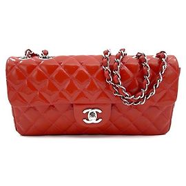 Chanel Sac Baguette en cuir vernis Rouge