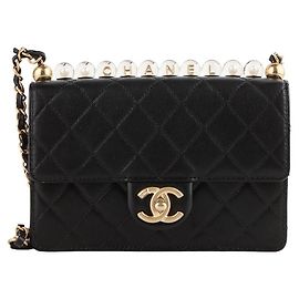Chanel Borsa a tracolla con patta in perline acriliche Medium Nero Nero