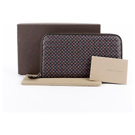 Bottega Veneta Brown Leather Flower Pattern Intrecciato Zipper Long Wallet Brown