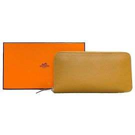 Hermès Cartera Larga de Seda Stamp Multicolor