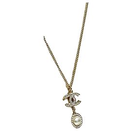 Chanel Collana con perle e logo CC Multicolore