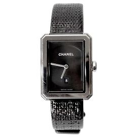 Chanel Medium Boyfriend Quarzuhr Schwarz