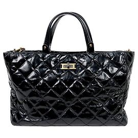 Chanel Sacola tote em couro de vitelo amassado preto Preto