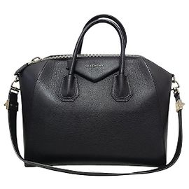 Givenchy Sac Antigona Medium en cuir noir Noir