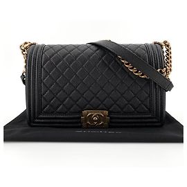 Chanel Bolsa Boy Caviar Gold New Medium de Ombro Preto