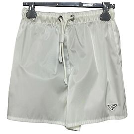 Prada Short de gabardina de Re-Nylon Plata