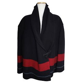 Hermès Giacca corta in cashmere con revers e fodera blu navy e rosso pavone Blu