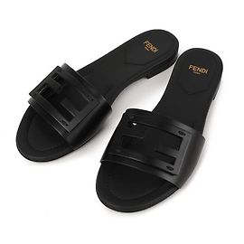 Fendi Leather Slide Black