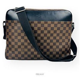 Louis Vuitton Borsa a tracolla Damier Jake Marrone