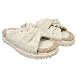 Dior White Lambskin Cannage Twist Slide Sandale Weiß