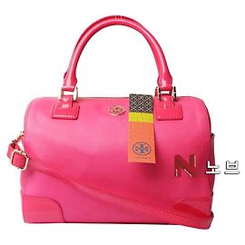 Tory Burch Borsa a spalla quadrata Saffiano Robinson Rosa