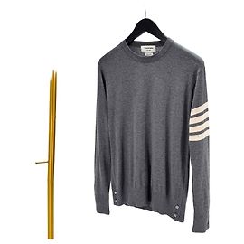 Thom Browne Braçadeira de malha de lã merino cinza com padrão diagonal Marrom