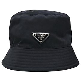 Prada Bob en nylon avec logo triangle Noir