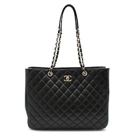 Chanel Borsa a tracolla shopper Timeless in agnello nero e oro Nero