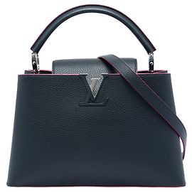 Louis Vuitton Capucines BB em couro Taurillon azul Azul Azul escuro