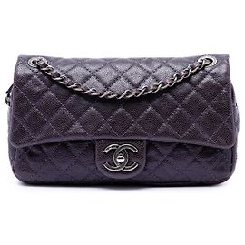 Chanel Purple Medium Quilted Iridescent Caviar Easy Flap Violet Violet foncé