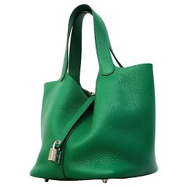 Hermès Bolso Hermes Picotin Lock MM en verde Verde