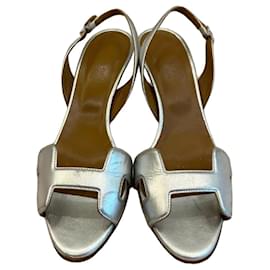 Sandali Hermès Night in pelle argento Argento