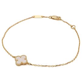 Pulseira charm Sweet Alhambra de Van Cleef & Arpels Branco Dourado