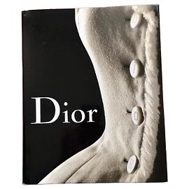 Christian Dior XL - Editions Assouline Black White