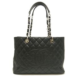 Bolsa Tote Chanel em couro de vitelo granulado preto com corrente Preto