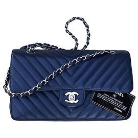 Chanel Classic Medium Flap Bag Piel Caviar Azul Marino Azul oscuro