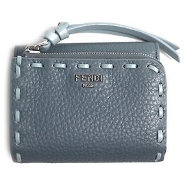 Portafoglio Fendi Peekaboo Micro a tre pieghe Blu chiaro