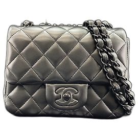 Borsa a Spalla Chanel Mini Matelassé Nero