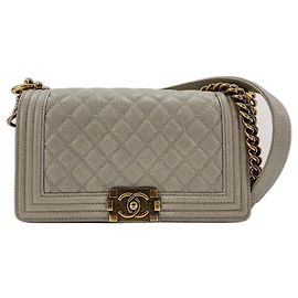 Bolsa de ombro Chanel Boy em cinza Marrom