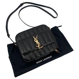 Saint Laurent Borsa a tracolla Monogram Vicky Nero