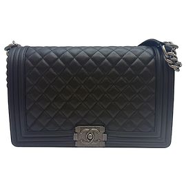 Chanel Borsa a tracolla Boy Bag Large Flap in agnello nero Nero