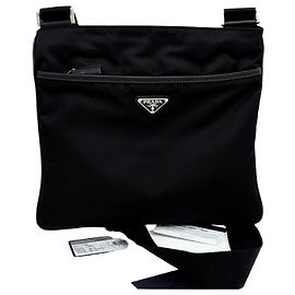 Prada Borsa Messenger in Nylon a tracolla Nera Nero