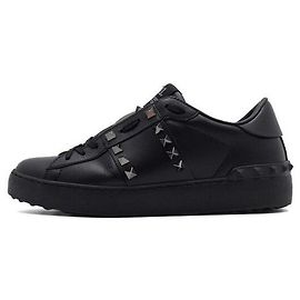 Valentino Tênis Untitled de couro preto com Rockstud para mulher Preto