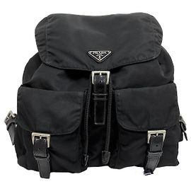 Prada Triangle Logo Nylon Rucksack Medium Schwarz Schwarz