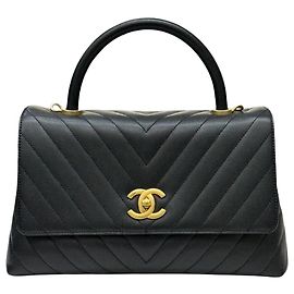 Chanel Coco Handle Chevron Medium Gold Series Noir