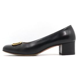 Salvatore Ferragamo Sapatos de couro preto com fivela dourada para mulher Preto