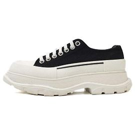 Alexander Mcqueen Sneakers con lacci Tread Slick da uomo - Nero e Bianco Nero