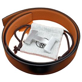 Hermès Cinturón reversible Negro/Naranja Plata Mate Negro