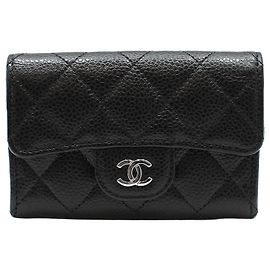 Chanel Tarjetero clásico Black Caviar Silver Negro