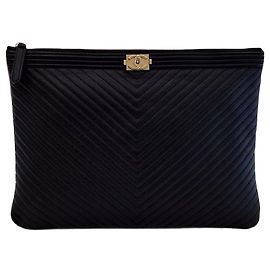 Chanel Clutch Boy Chevron New Medium Goldtone Black series Nero