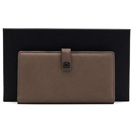 Chanel Vintage Brown Leather Silver-Tone CC Logo Snap Wallet Brown