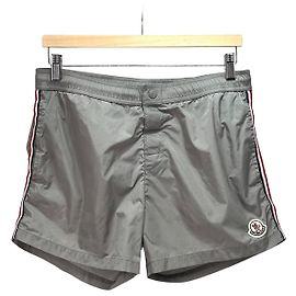 Moncler Shorts de baño Castaño
