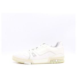 Louis Vuitton Baskets pour hommes Blanc