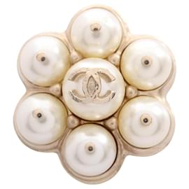 Broche Chanel Coco Mark Blanco Dorado