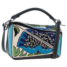 LOEWE Puzzle Bag Leather William De Morgan Collaboration 2way Auth 191481SM Black Silvery